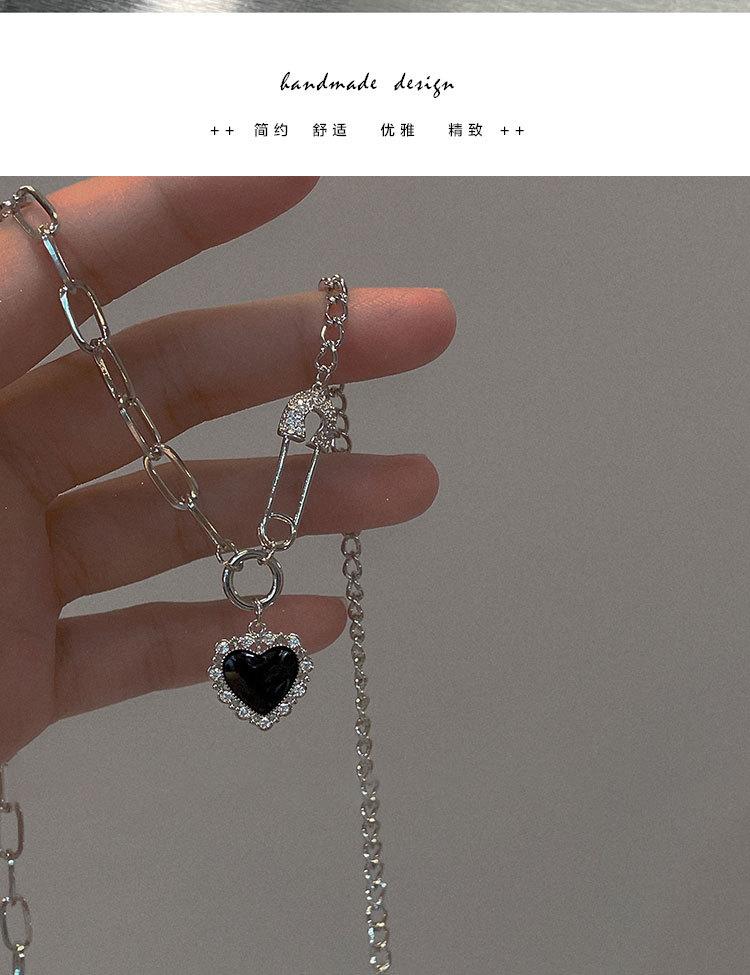 钻黑爱心项链详情_05.jpg