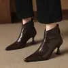 Botines de mujer hechos de piel de oveja genuina, diseño ajustado, nuevo estilo otoño/invierno, punta fina, cremallera trasera, tacón fino, botines de tacón alto, botines individuales