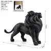 Nova escultura de animal com coroa de leão preto em resina minimalista transfronteiriça, ornamento de artesanato com luz, luxo leve para decoração de armário de vinho, sala de estar e sala de jantar