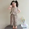 Conjunto de Roupa para Meninas 2026 Novo Conjunto de Moda Estilo Coreano para Meninas Pequenas, Conjunto de Verão Floral Estilo Country de Duas Peças para Crianças Pequenas
