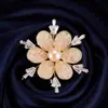 Broche de Flor de Arroz Dorado y Perla para Mujer, Pin de Pedrería de Lujo Ligero, Accesorios de Corsage para Traje y Abrigo, En Stock al por Mayor