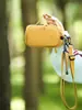 Bolsa Transversal para Garrafa de Água Estilo Novo 2026 para Mulheres, Bolsa Pequena Casual Leve para Celular, Mini Bolsa de Ombro em Tecido de Nylon Impermeável