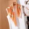 Lenço de Seda Elegante Estampado Estilo Coreano para Mulheres, Novo Modelo de Primavera, Adequado para Combinar com Camisas Profissionais, Lenço de Proteção para o Pescoço, Lenço Quadrado Pequeno Versátil de Alta Qualidade