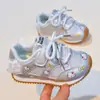 Zapatos Deportivos para Niñas 2026 Nueva Moda Marca de Moda Transpirables para Niños Pequeños Niñas Medianas y Grandes Malla Princesa Zapatos de Papá