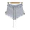 Shorts Esportivos de Cor Contrastante Novos de Verão Feminino Cintura Baixa Emagrecimento Cordão Design de Borda Branca Reto Casual Hot Pants Tendência Roupa Externa