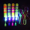 Puesto Especial de Mercado Nocturno Meng Venta Caliente Explosiones Cohete Volador Luminoso Flash Resortera Grande Flecha Voladora Libélula de Bambú Luminosa
