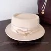 Sombrero fedora de lana con corona cóncava, lazo personalizado, ala plana, nuevo estilo de invierno para mujer, sombrero de fieltro de lujo ligero, para protección contra el frío y el calor, sombrero tipo cubo