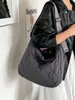 Bolsa Acolchada de Algodón Texturizado Nube de Invierno Modelo Nuevo 2026, Bolso Cruzado Casual Único para Viajes Diarios para Mujeres