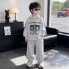 Conjunto de Sudadera para Niños Primavera y Otoño Estilo Coreano Conjunto Fresco Deportivo de Dos Piezas para Niños Ropa Urbana para Bebés Comercio Exterior