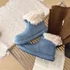 Botas de nieve nuevas de invierno 2026 para mujer transfronterizas, forradas de felpa de invierno, engrosadas, cálidas, antideslizantes, de suela gruesa, de caña corta, zapatos de algodón de exportación