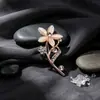 Moda Ramillete Broche Transfronterizo Alto Nivel para Mujer Anti-luz Mariposa Broche Alto Nivel Sensación Nicho Nuevo Ramillete Accesorios