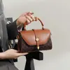 Bolsas para Mulheres 2025 Moda Novo Estilo Cor Contrastante Pequena Bolsa Quadrada de Mão Moda de Rua Estilo Estrangeiro Bolsa de Ombro Único Transversal Bolsa de Axila