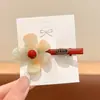 Presilha de Cabelo de Alto Padrão Coreana para Mulheres Presilha de Lã Estilo Retrô Outono Inverno Presilha para Franja Presilha Fofa de Coração Acessórios de Cabelo Adorno de Cabeça