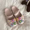 Sandalias DIY con Agujeros Florales para Pared para Primavera y Verano, Sandalias Jelly de Mariposa de Nicho, Accesorios de Hebilla de Zapato Florales para Salir