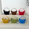 Bolsa de almuerzo de nicho estilo coreano, acabado mate de moda, bolso de mano para mujer, bolso de hombro, bolso cruzado versátil con un toque de alta gama