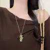 Pingente de uva natural em pedra olho de tigre e pérola, mesmo estilo de blogueira, colar longo ajustável, corrente para suéter para mulheres