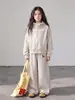 Conjunto deportivo de otoño para estudiante de secundaria 2026 nuevo estilo primavera y otoño para niñas, sudadera de moda estilo coreano conjunto de dos piezas
