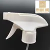 Fabricante Yu Yao Stock 28/410 Boquilla para Artículos de Limpieza Hebilla de Mano de Plástico Boquilla Cuadrada Simple de Plástico