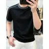2026 Nova Camiseta Masculina de Verão Respirável Versátil Casual Color Block Estilosa de Alta Qualidade Manga Curta