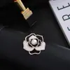 Sentido del Diseño Clase Nicho Pin Elegante para Fijar Ropa Accesorios de Broche de Animal Elegantes Ideas de Regalo Navideño para Mujeres