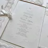 Invitación de boda en relieve de encaje estilo francés, invitación sellada con lacre y lazo, invitación de boda estilo occidental blanco puro de lujo ligero