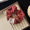 Gravata Borboleta de Letra Estilo Coreano Scrunchie de Bolinhas Cor Café Versátil Simples Prendedor de Cabelo Feminino Acessório de Cabelo Atacado Novo Modelo