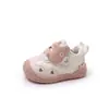 Sapatos Antiderrapantes de Aprendizagem para Crianças Pequenas 2026 Outono Sola Macia Respirável Sapatos de Couro para Meninas Sapatos de Bebê Sapatos Esportivos Casuais