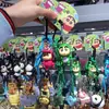 Gran Venta Original Crayon Shin Nueva Serie de Vestidos Colgante Llavero Lindo Colgante para Mochila Escolar Infantil Llavero para Llaves de Coche