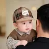 Chapéu de Bebê para Outono e Inverno, Veludo Cotelê Quente e Espesso, Chapéu Fofo de Ursinho com Aba de Pato, Boné de Baseball à Prova de Vento para Meninos e Meninas