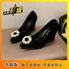 Sapatos Femininos de Salto Alto Baixo Tamanho Grande Elegantes com Fivela de Strass 2026 Novos Versáteis Bico Fino Salto Bloco Trabalho Sapato Único
