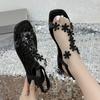 Sandalias planas de punta cuadrada 2025 Nuevo Verano Flor Tacón plano Estilo hada Correa transparente Casual Suela suave Combinación con todo