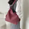 Bolsa Tote com Textura Trançada Retrô Feminina 2026 Nova Moda Outono Inverno Grande Capacidade Versátil para o Dia a Dia Ombro Único Transversal