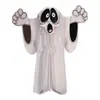 Montagem de cena temática de Halloween, pingentes de fantasma, decorações penduradas, casa mal-assombrada, adereços de atmosfera de terror para fotografia