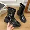 Botines de Tacón Grueso para Mujeres Menudas, Moda Versátil Cómoda de Suela Gruesa Casual Tipo Martin para Mujer, Otoño e Invierno 2025
