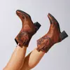 Comercio Exterior Transfronterizo 2026 Europeas y Americanas Puntiagudas Tacón Grueso Tacón Medio Bordadas de Ponerse Caña Alta Botas de Mezclilla Botas para Mujer 36-43 Tallas Grandes