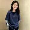 Camiseta de Manga Larga Falsa de Dos Piezas a Rayas para Niña Estilo Otoño 2026 Top de Algodón Puro Ropa de Otoño para Niños Camisa Versátil de Capa Base para Niña