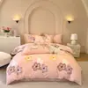 Juego de ropa de cama de cuatro piezas de grado A, seguro para bebés, estilo minimalista, algodón puro, incluye una sábana y una funda de edredón de algodón lavado, adecuado para dormitorios; conjunto de tres piezas de algodón puro