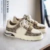 Zapatillas de Moda Tendencia Primavera Nuevas Elegantes Cómodas Suela Suave Zapatos Casuales Diseño de Nicho Fresco de Moda Zapatos para Hombre