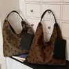Bolso de hombro para mujer Ruien, estilo coreano, bolso casual de lunares para debajo del brazo, nuevo bolso tote ligero de gran capacidad 2026