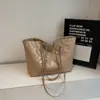 Bolso de Cuero Aceitado de Alta Gama Vintage de Gran Capacidad 2025 Nuevo Bolso de Hombro de Moda para Mujer Bolso Tote Acolchado