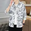 Camisa de manga tres cuartos a rayas verticales y bloques de color para primavera y verano para hombre, corte ajustado, ligera, casual de manga media