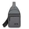 Bolso de pecho para hombre, transfronterizo, color liso, multicompartimento, con orificio para auriculares, mochila para hombre, bolso cruzado, bolso de pecho simple casual de estilo coreano moderno