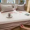 Conjunto de Três Peças de Tapete Refrescante Jacquard Bordado Pe Cool Novo Primavera/Verão 2026