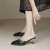 Zapatillas de Media Pantufla con Dedos Decorados de Lujo Francés para Mujer, Conjunto de Zapatillas Puntiagudas con Pedrería, Sandalias de Tacón Alto Talla Grande con Falda