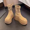 Botines de plataforma súper elegantes estilo Birkenstock para mujer, nueva colección otoño/invierno 2026, retro británicos Martin boots que aumentan la altura, para estatura petite