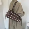 Bolso de hombro tipo tote de gran capacidad, vintage de alta gama, para mujer, de lunares, tendencia nicho, estilo coreano, nuevo para otoño