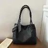 Bolsa de ombro acolchoada versátil, moderna e estilosa, bolsa tote casual leve de grande capacidade, bolsa de ombro popular para deslocamento ao ar livre