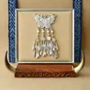 Accesorios de imán para refrigerador de la etnia Miao, piezas estilo chino de fénix y mariposa imitación plata, estilo étnico de plata Miao de nicho, pavo real, área escénica de Guizhou