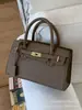 Bolso de Mano Simple de Gran Capacidad con Patrón de Lichi para Mujer, Bolso Cruzado Tote de Alta Gama de Moda Primavera 2026