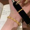 Pulsera y Anillo de Lujo Ligero Estilo Retro Francés con Diseño de Iris Cepillado y Satén Antiguo Traje de Joyería de Alto Valor